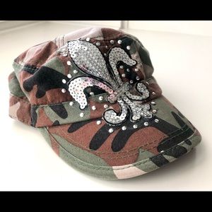 Women’s Camo Hat w/ Bling!
